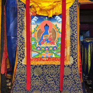 Seidenbrokat Medizin Buddha Thangka, Heilender Buddha Thanka auf Baumwoll-Leinwand Bild 4