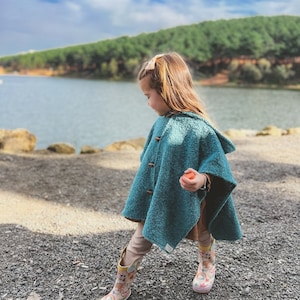 キッズテディスプリングポンチョ、アウトドアキッズ服、子供用ブークレパーカー、ベビーフード付きポンチョ、ハンドメイドボヘミアンパーカー、幼児用カーシートケープ
