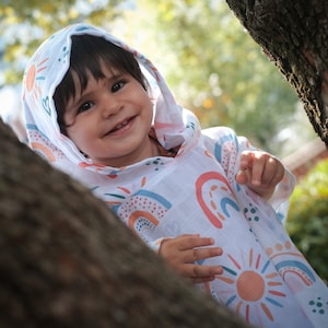 Muslin Hoody Poncho for Baby, Organic Cotton Baby Towel, Rainbow Baby Beach Towel, Baby Shower Gift, Washcloth for Newborn, Cape for Toddler