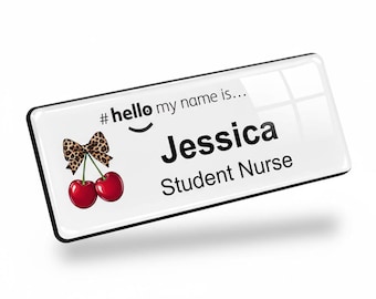 バッジマスター 樹脂仕上げ Hello My Name Is ヒョウ柄 リボン＆チェリーデザイン ネームバッジ 76 x 32 mm