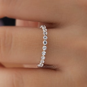 Moissanit vigselring, enkel S925 silverring, rundslipad alliansförlovningsring, vintage stapelbar brudlöftesring, elegant ring