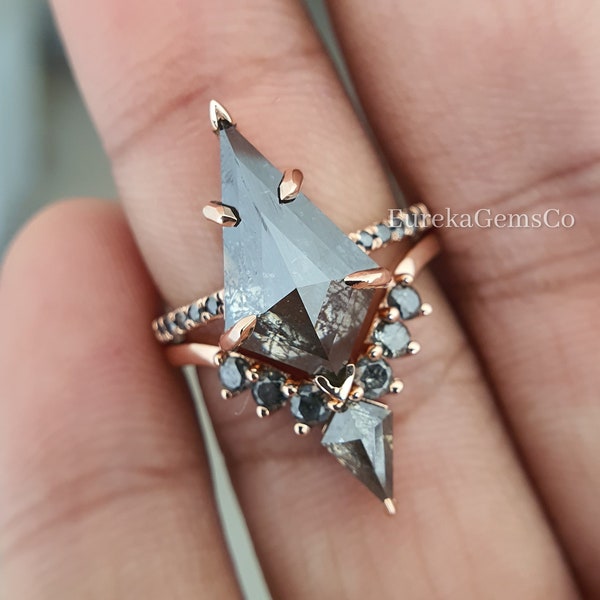 Salt and Pepper Ring Set, Kite Diamond Bridal Ring, Handmade Diamond Ring Set, Vintage 14K Gold Bridal Set,Black Moissanite Wedding Ring Set