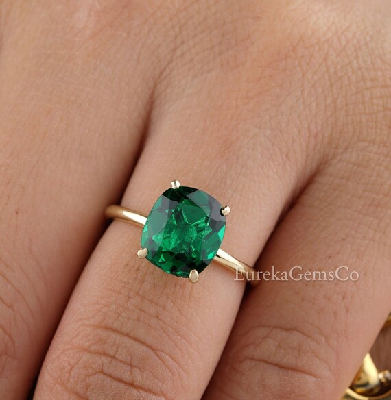 Emerald birthstone ring deals