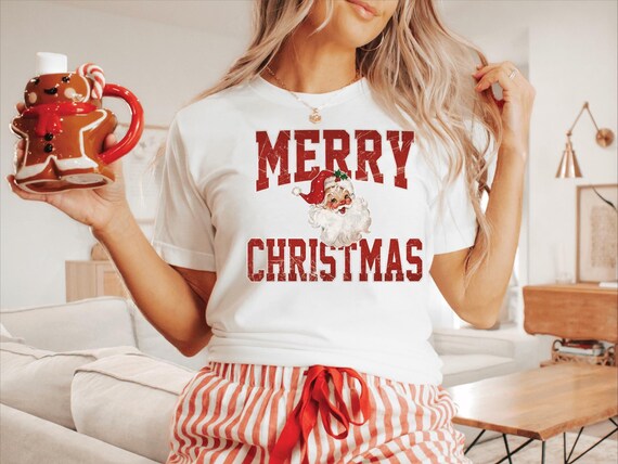 Retro Santa Claus Shirt, Vintage Merry Christmas Tee, Holiday Graphic, Cute Xmas Pajama Top, Christmas Gift for Her, holiday party outfit