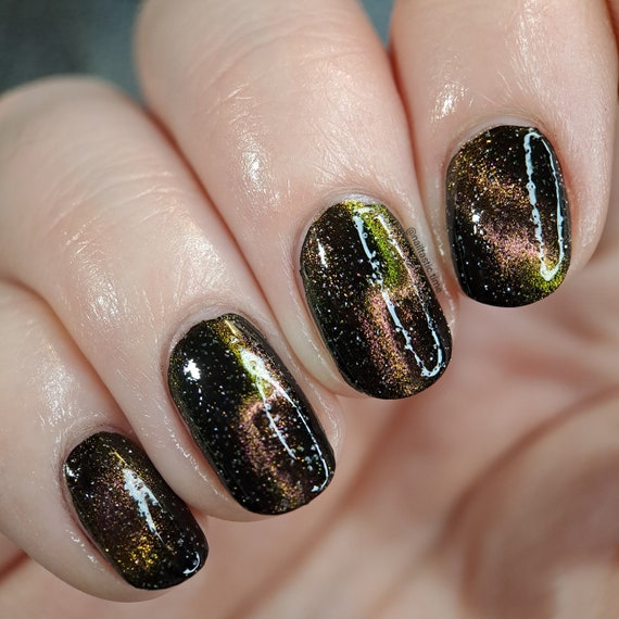 Adromeda - Magnetic mltichrome Handmade Indie Brand UK Varnish