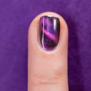 Lakier do paznokci Melodrama i magnes Lightning Bolt Combo - magnetyczny, wielobarwny, ręcznie robiony, Indie Brand UK Varnish