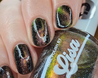 Adromeda magnetic multichrome Handmade Indie Brand UK Varnish