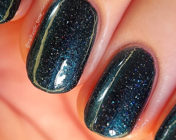 Emerald dust nail polish