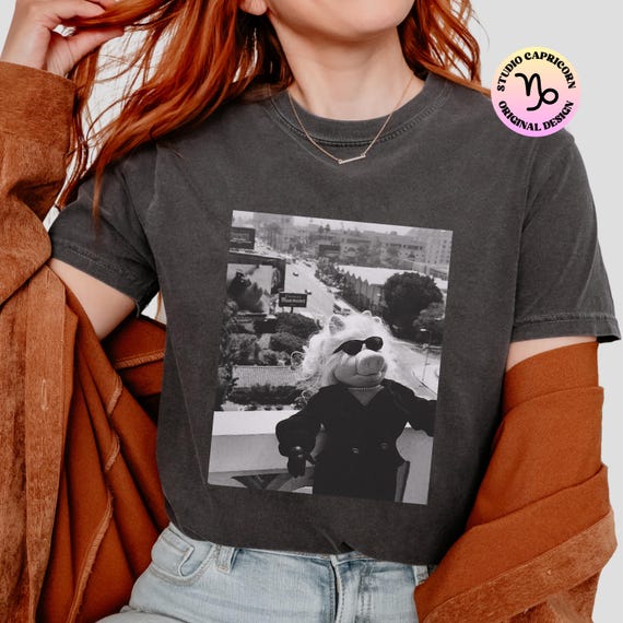 Miss Piggy Graphic Tee, Comfort Colors Unisex Shirt, Plus Size