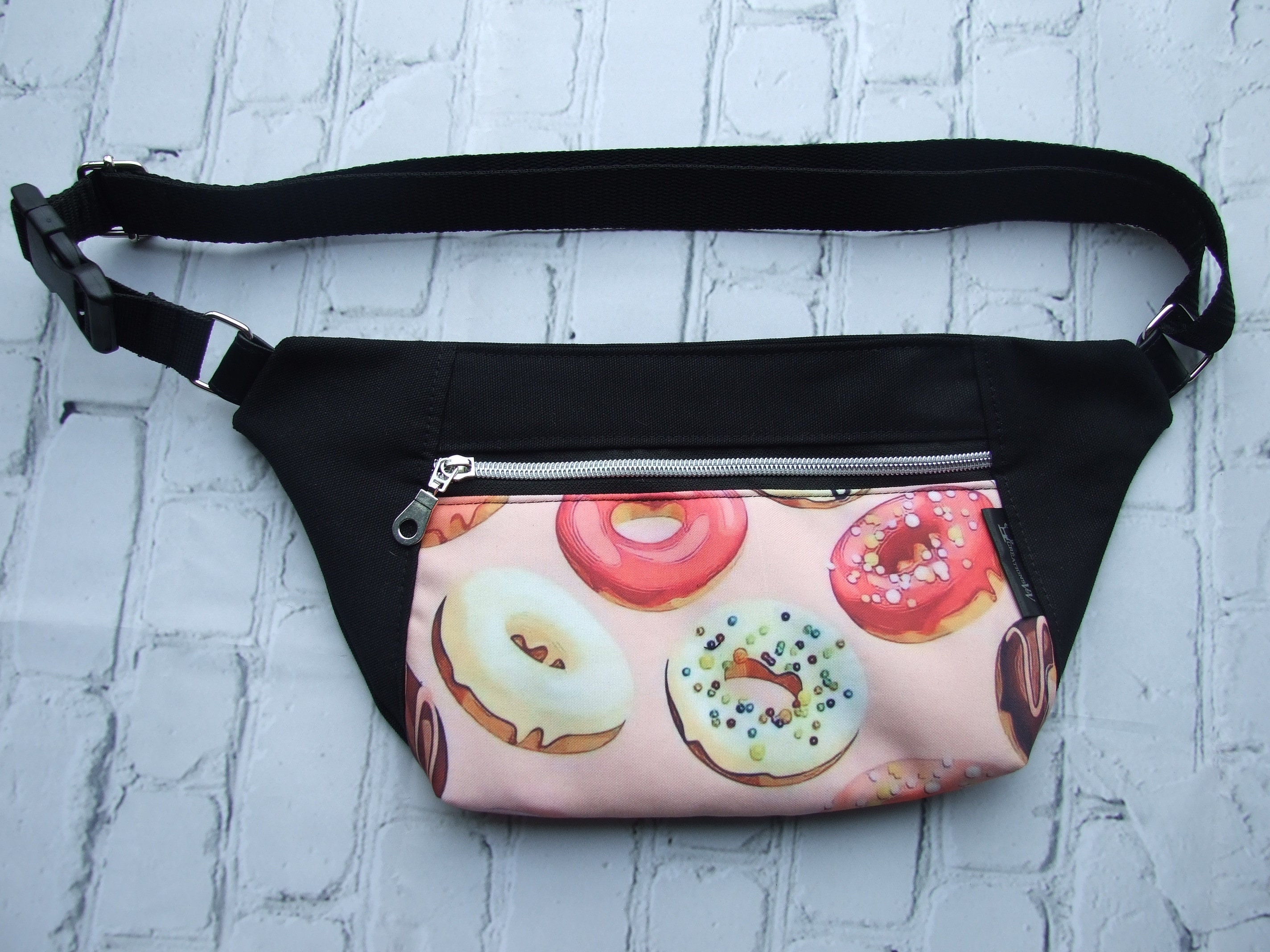 Donut fanny sales pack