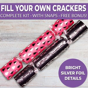 6 Eco Friendly Christmas crackers w/ snaps. Fill your own DIY Christmas cracker kit with snaps, jokes, & hats, for adults and kids
