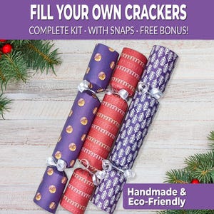 6 Eco Friendly Christmas crackers w/ snaps. Fill your own DIY Christmas cracker kit with snaps, jokes, & hats, for adults and kids