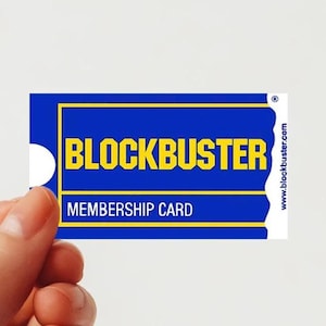 Tarjeta de alquiler de películas Blockbuster Membership de 3,5" / Adhesivo nostálgico de los 90 / Laminado de alta calidad, resistente al agua, con protección UV
