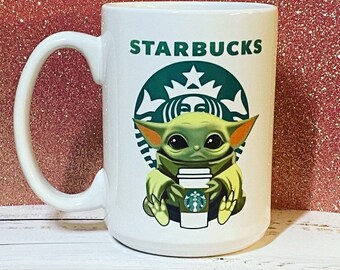 Linda taza alienígena bebé