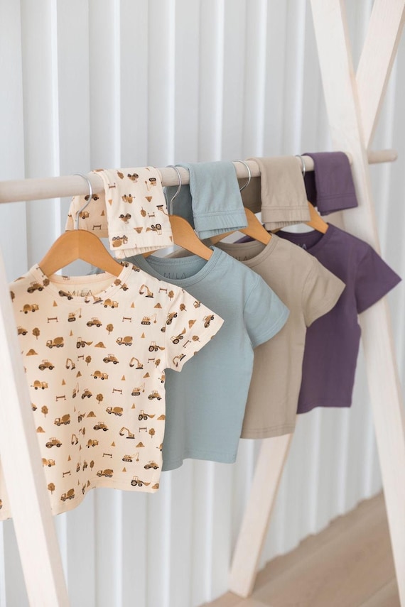 Organic Cotton T-Shirt and Short Set, Gender Neutral Baby, Toddler & Kids Outfit, Eco-Friendly, Baby Shower Gift