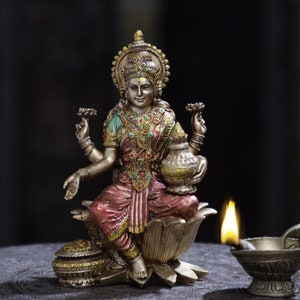 Lakshmi statue,Maa Laxmi Figurine, Goddess laxmi idol, Lakshmi statue 7 inch , Resin Lakshmi statue,God of wealth money and prosperity Idol