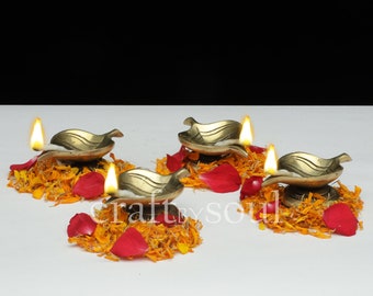 Diámetro de aceite de latón, decoración india Diya de mecha de aceite, Diya de latón pequeño, Deepak de latón para decoración del hogar Diwali, conjunto de lámparas Kerela, santuario del templo Deepawali Deco
