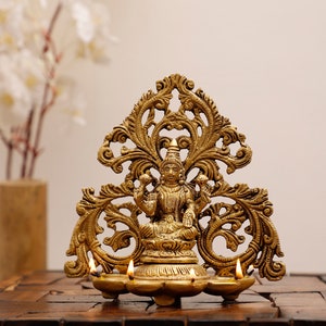 17 cm Brass Laxmi Arch Diya | Brass Laxmi Oil lamp | Brass Laxmi | Laxmi Diya | laxmi diya for pooja | lakshmi diya | brass lakshmi lamp