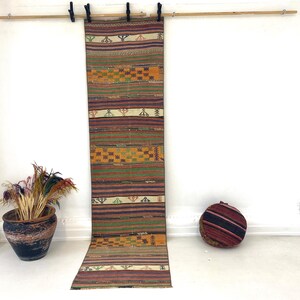 2&#39;1x8&#39;2 ft Turkish Wool Runner Rug, Vintage Handmade Kilim, Narrow Anatolian Hallway Rug, Boho Tribal Corridor Rug, Long Wool Kilim,252x65cm