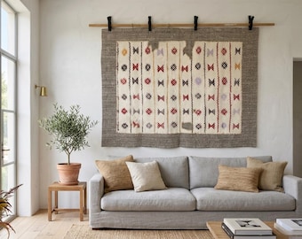 Tappeto decorativo turco vintage da parete: arazzo fatto a mano (102x135 cm)