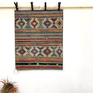 Vintage Turkish Kilim Rug: Neutral Wool Decor (89x56 cm)