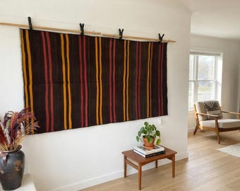 Handvävd väggbonad i ull: Vintage väggdekor, 110x150 cm