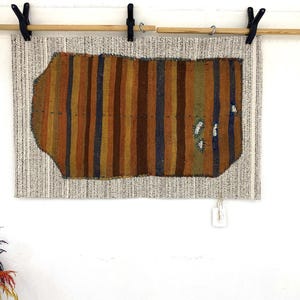 Vintage Turkish Wool Rug Wall Hanging: Handwoven Art, 2&#39;1x3&#39;2 ft
