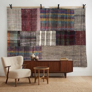 Großer Vintage-Kelim-Wandbehang, gewebter Wandteppich (185 x 249 cm)