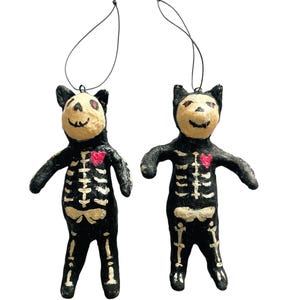Spun Cotton Halloween Skeleton Figures: Spooky Gothic Decor, Handmade in Italy