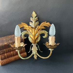 Vintage Florentine Wall Sconce 2 lights , Italian Wall Sconce Gold and Green Leaves , Cottage Chic Florentine Tole Wall Sconce Lighting