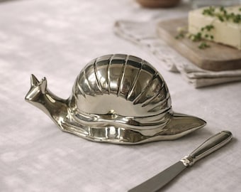 Vintage Silver Plated Snail Shaped Butter or caviar Dish  with Knife , Snail Lidded Butter or Mustard Dish with Glass Liner