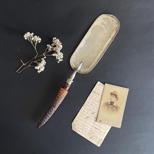 Antique English Silver plated Crumb Catcher Antler Handle , Victorian style Crumb Catcher Horn Handle , Vintage Crumb Clearer Silent Butler