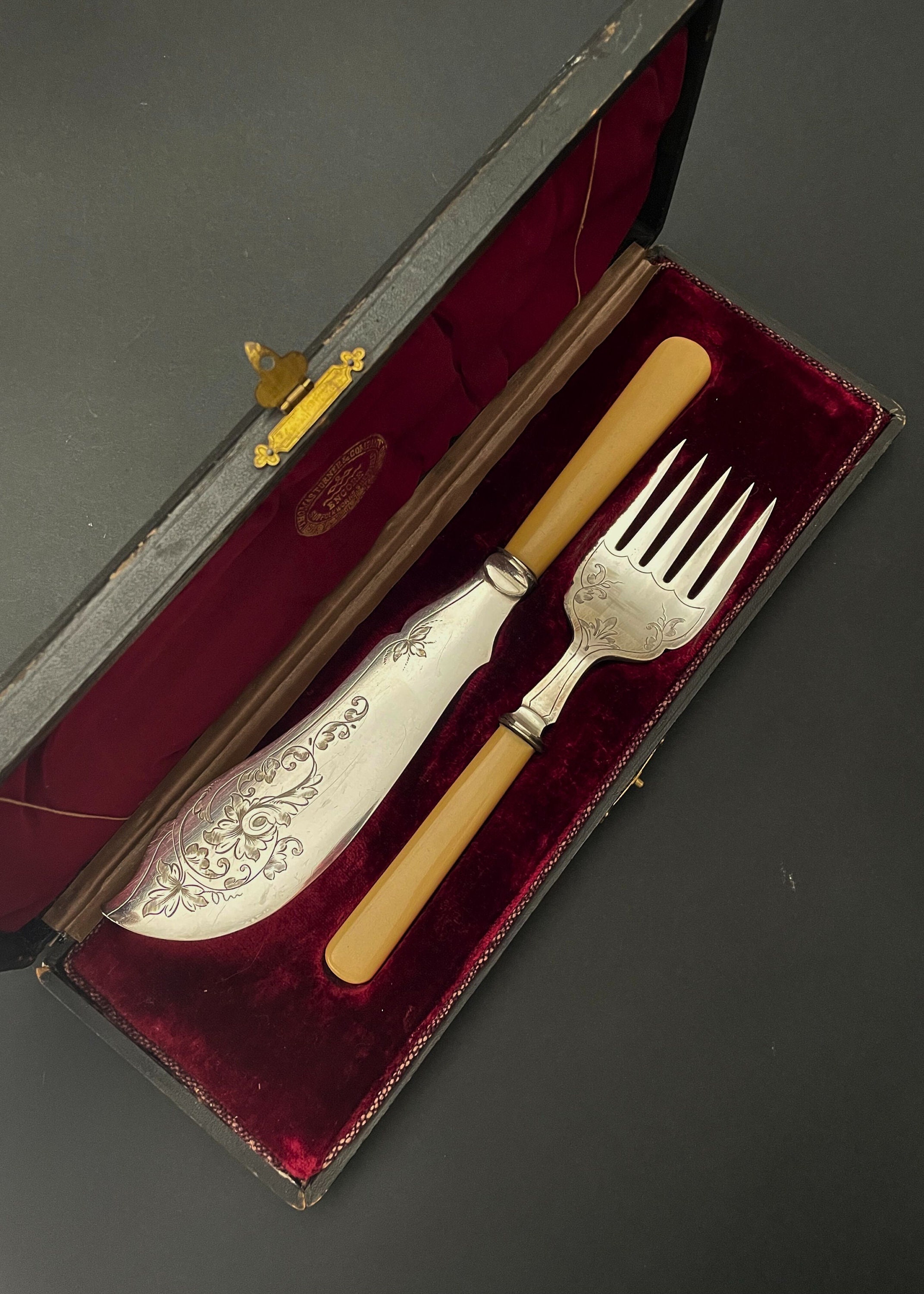 Regent Sheffield Cutlery Set Carving Steak Knives 24 Kt Gold plated 12pc Set