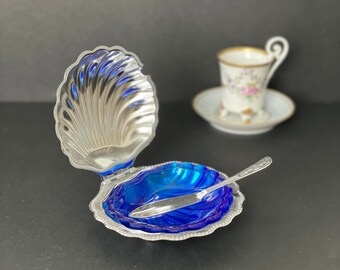 Vintage Silver plated Caviar or jam Bowl , Italian Seashell Caviar or Butter Dish , Silver Seashell with Glass Liner Dish Caviar Lidded Bowl