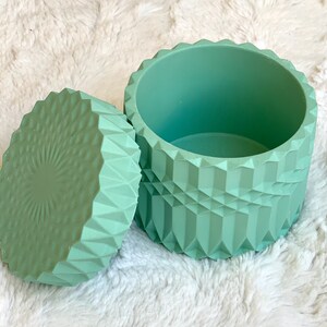 Handmade Jewellery Trinket Jar in Mint Green for Storage of Jewellery or Small Keepsakes, Decorative Piece for your Home