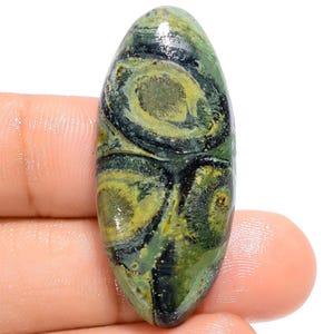 Pierre naturelle de jaspe étoilée de forme ovale, belle forme ovale, pierre de jaspe étoilée en cristal 38X16X6 mm 36 carats pour la fabrication de bijoux