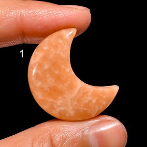 Pietra preziosa naturale di amazzonite pesca, cristallo di amazzonite a forma di mezzaluna, cabochon di amazzonite pesca, pietra di amazzonite per realizzare gioielli