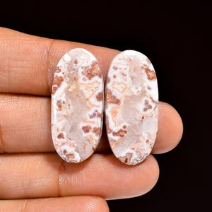 Paire de pierres précieuses en jaspe Rosita naturel de forme ovale Paire de pierres précieuses en jaspe Rosita de forme ovale 28 x 13 x 4 mm 29 carats Paire de pierres précieuses en jaspe Rosita pour faire des boucles d'oreilles