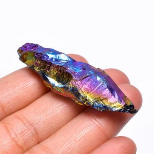 Pietra grezza di opale rivestita in titanio, forma grezza, opale grezza, 50X15X11 mm, cristallo di opale Aura da 45 carati, opale rivestita in titanio metafisico