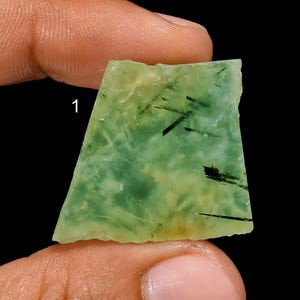 Fetta di prehnite naturale grezza Fetta di prehnite grezza grezza Fetta di pietra preziosa di prehnite Fetta di prehnite per la creazione di gioielli