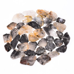 Fetta di quarzo rutilo nero naturale, rutilo grezzo grezzo, rutilo nero grezzo, fetta di pietra preziosa rutilo, dimensioni 20-45 mm