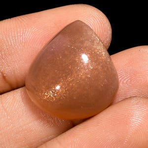 Cabochon pêche naturel pierre de lune en forme de coeur pêche pierre de lune feu jouer 20 x 19 x 8 mm 21 carats pierre de lune, pierre de naissance cristal pour fabriquer des bijoux