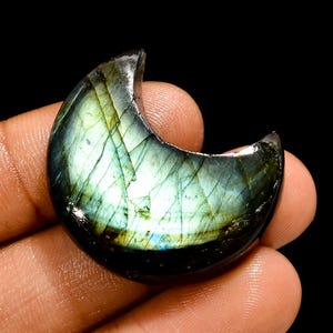 Natural Multi Fire Labradorite Gemstone Crescent Moon Shape Labradorite 26X30X9 mm 52 Carat Labradorite Cabochon Stone For Making Jewelry