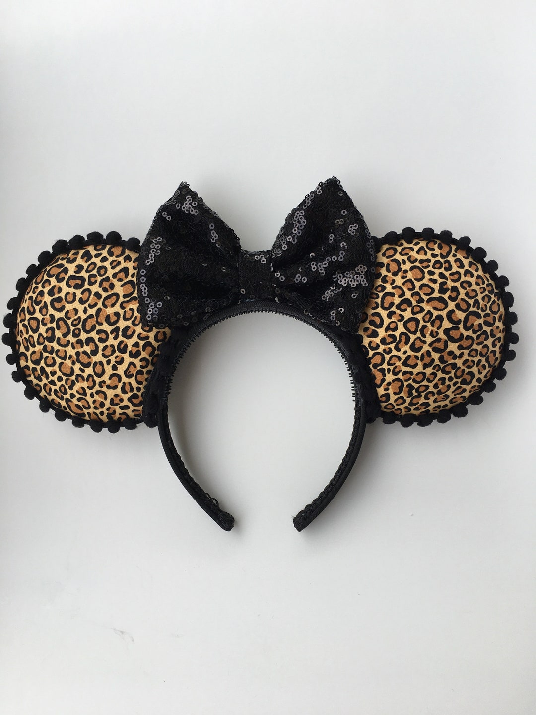 Serre-Tête Oreilles Guépard pour Femmes et Filles, Coiffure Mignonne Imprimé Guépard avec Oreilles Animal Accessoire Tête Léopard Accessoires Cheveux pour Halloween Costume Cosplay Safari Fête Serre-Tête Oreilles Guépard pour Femmes et Filles, Coiffure Mignonne Imprimé Guépard avec Oreilles Animal Accessoire Tête Léopard Accessoires Cheveux pour Halloween Costume Cosplay Safari Fête