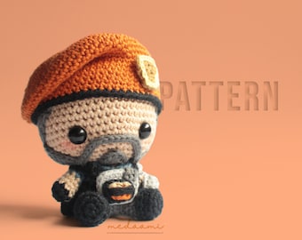 PDF PATTERN | Veteran Agent Amigurumi