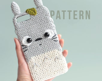 MOTIF PDF |  Coque de portable grise avec lapin Amigurumi
