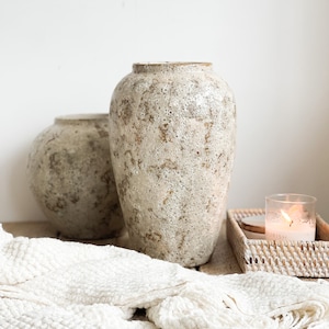Beige/Earthy Ceramic Crackled Vase – 2 Sizes