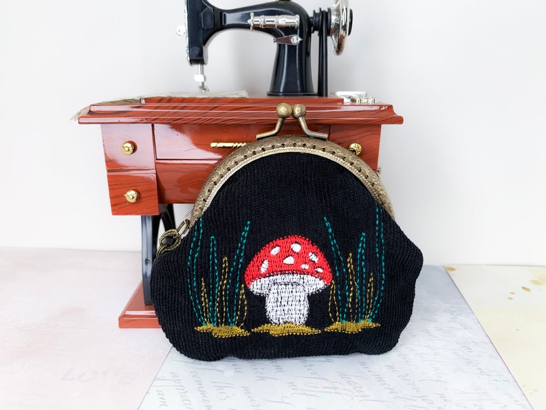 mushroom bag
Wallet women
make up bag
mushroom purse
cute wallet
card holder wallet
magic mushrooms
Coin Purse
cottagecore bag
cute mushroom
magic mushroom
mushroom gift
cottagecore mushroom