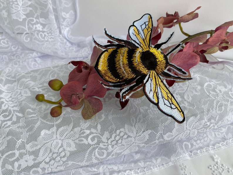 Embroidered patch
bee patch
back patch
custom embroidery
insect patch
cute patch
bumble bee
iron on patch
custom iron on patch
patches for jackets
trucker hat patches
embroidered patches
hat patches