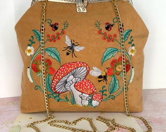 Shoulder bag, beige bag
